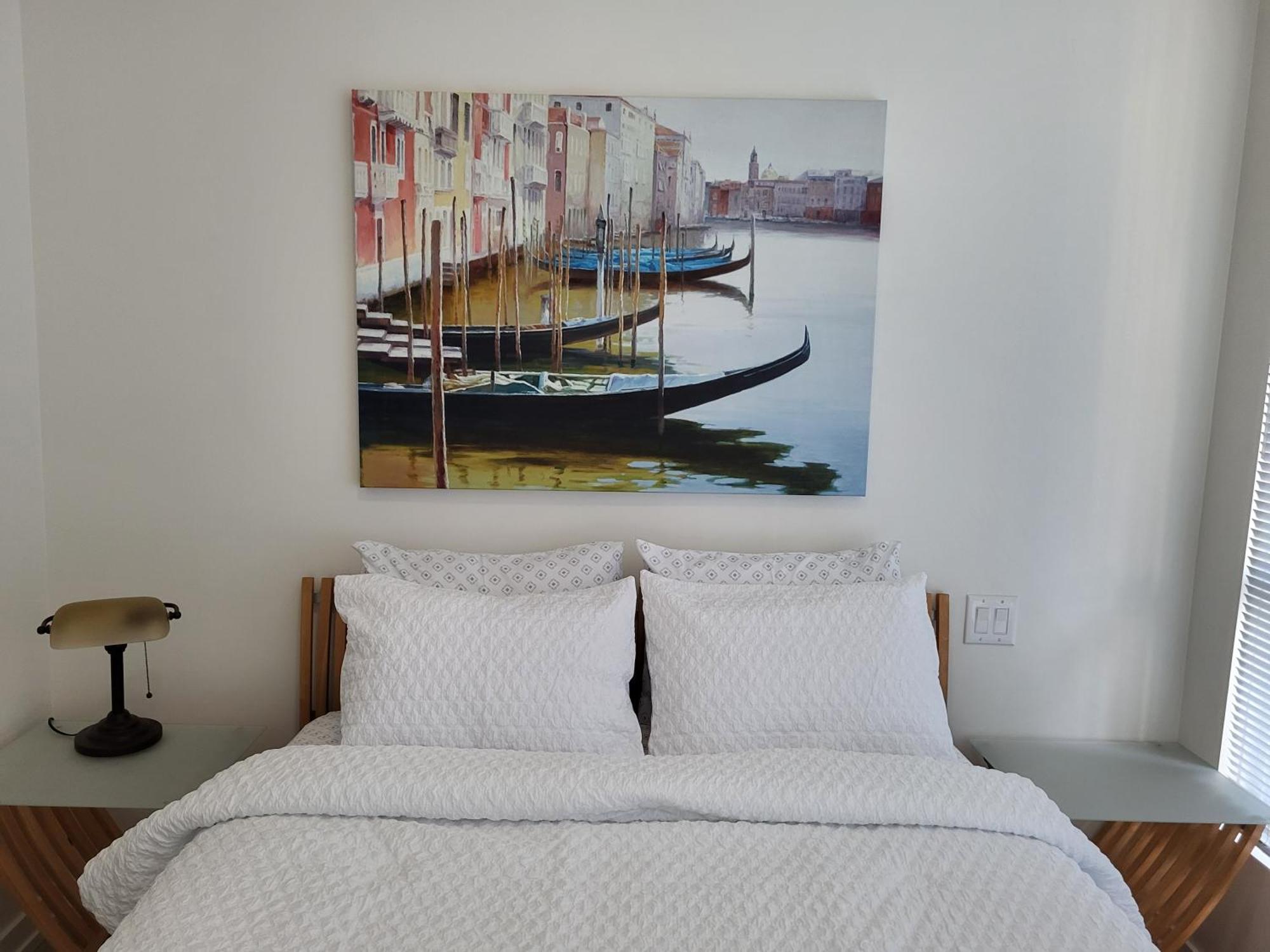 Your Perfect Escape - Modern Landmark Condo In Downtown Calgary - Free Parking- Premium Location Екстериор снимка